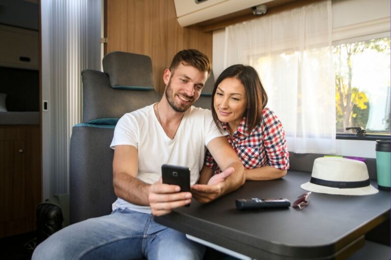 10 Best Apps For Couples With Trust issues in 2025